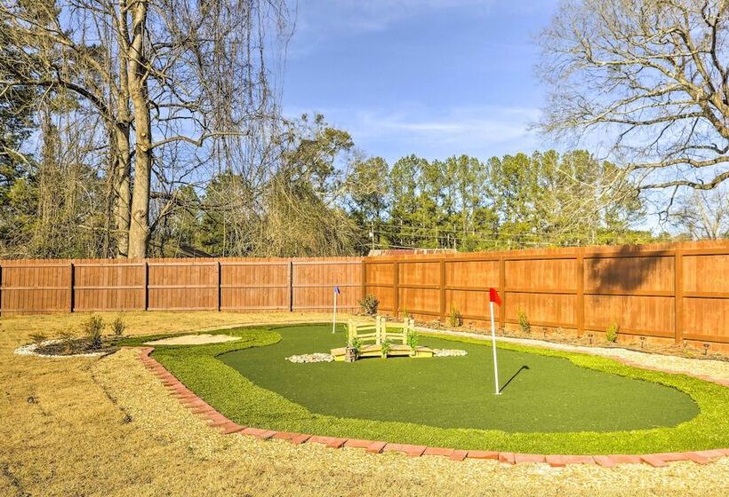 Dreamy Acworth Home W/ Resort Style Amenities!