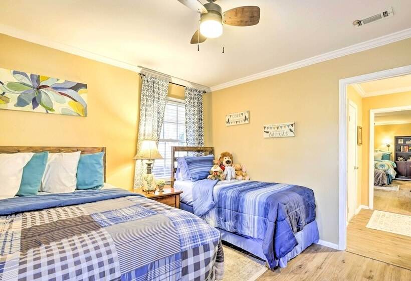 Dreamy Acworth Home W/ Resort Style Amenities!