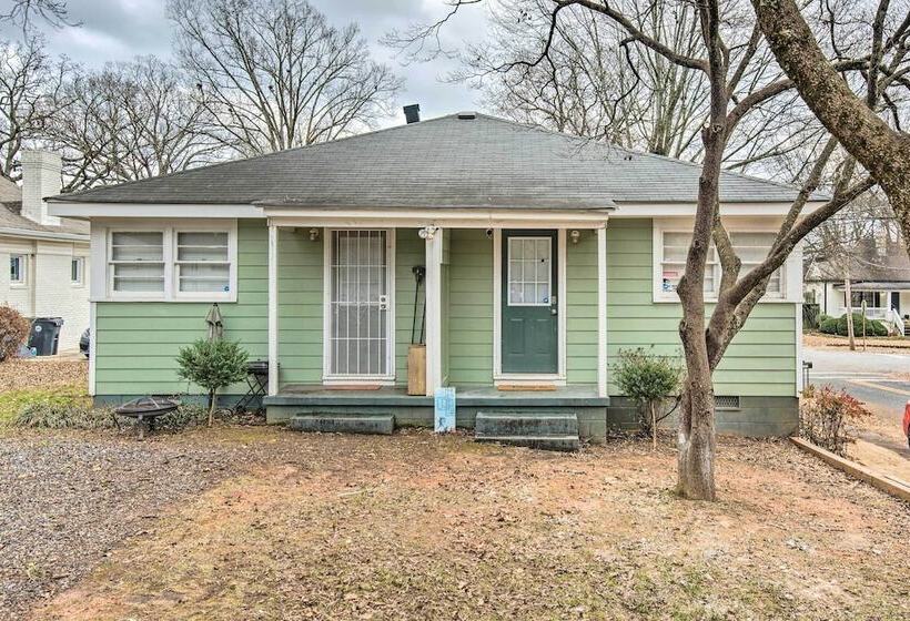 East Point Home ~ 6 Mi To Downtown Atl