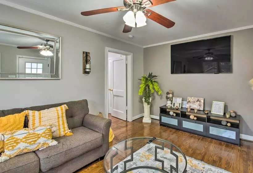 East Point Home ~ 6 Mi To Downtown Atl