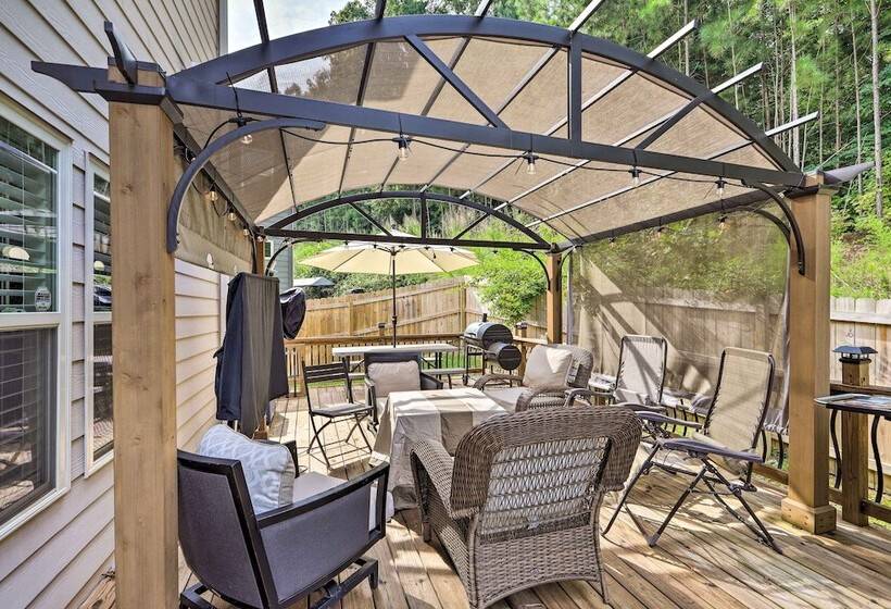 Elegant Home ~ 20 Mi To Downtown Atlanta: Pets Ok!