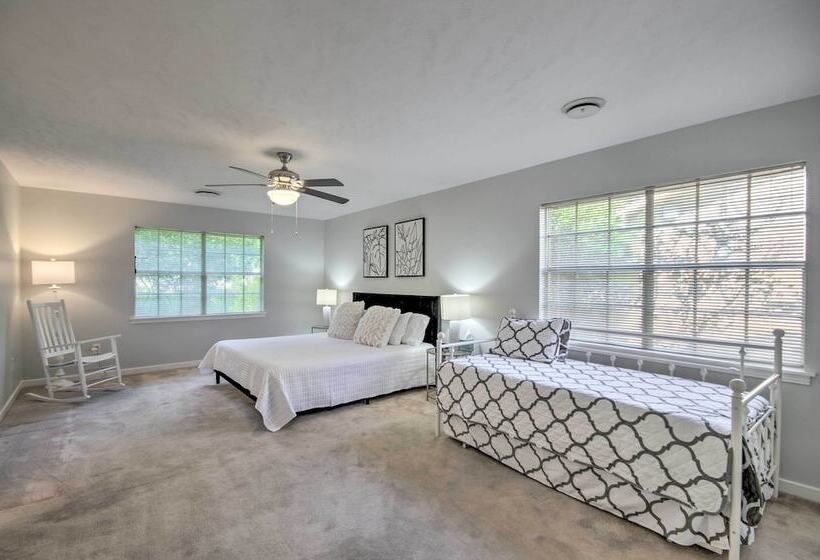 Family Friendly Jackson Home W/ Yard + Patio!