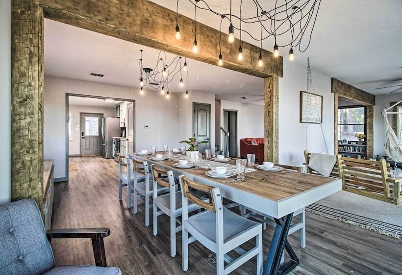 Georgia Family Home W/ River Access