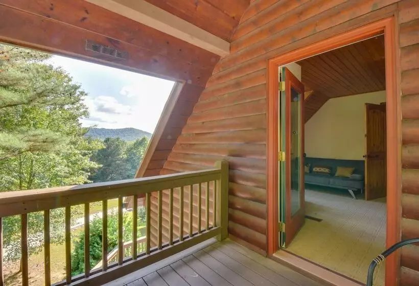 Grand Ellijay Cabin W/ Mountain Views & Pool Table