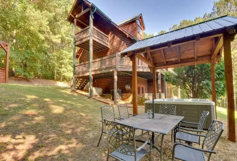 Grand Ellijay Cabin W/ Mountain Views & Pool Table