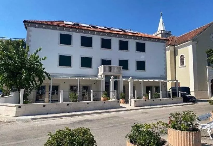 Hotelli Adriana Zaton