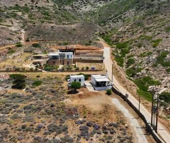 Hotelli Filadaki Villas