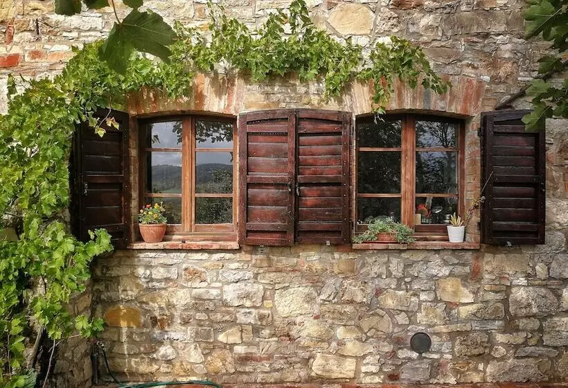 Maaseutuhotelli Agriturismo Casa Greppo   L Ulivo