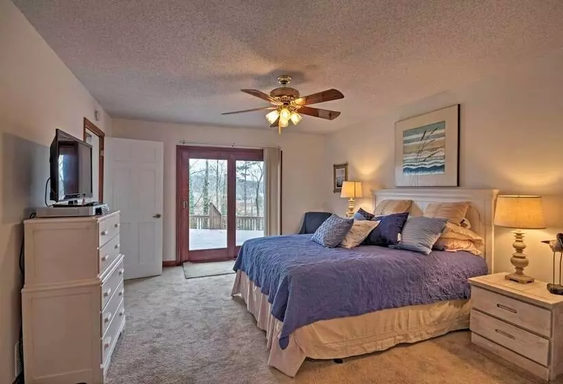 Lake Lanier Home W/ Dock, Boat Parking, & Grill!
