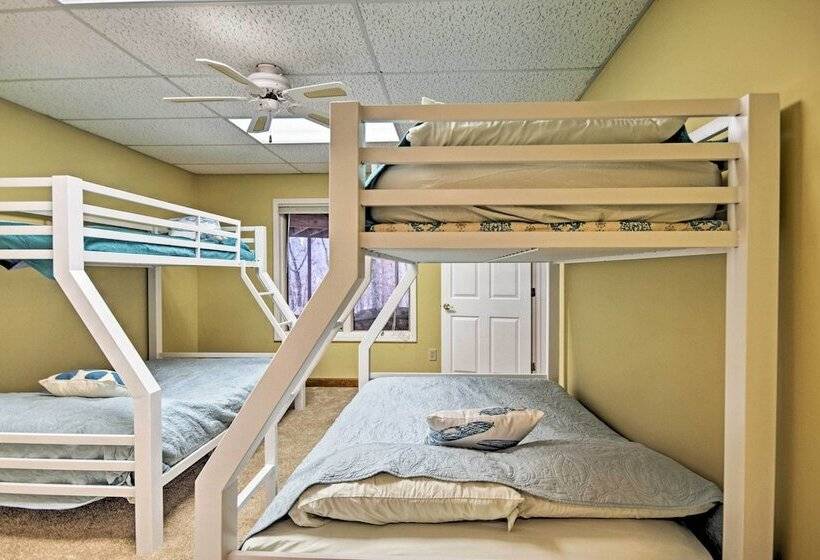 Lake Lanier Home W/ Dock, Boat Parking, & Grill!