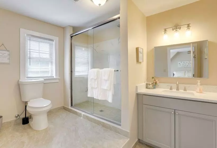 Lawrenceville Gem W/ Boat Dock On Private Lake!