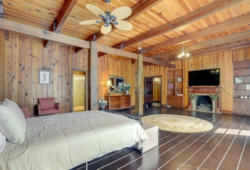 Lawrenceville Gem W/ Boat Dock On Private Lake!