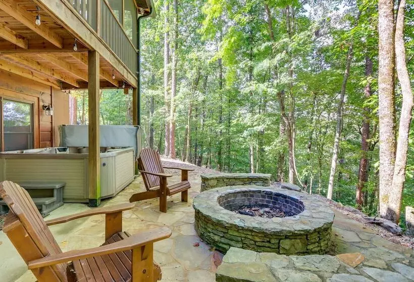 Lightning Bug Lodge At Coosawattee River Resort!