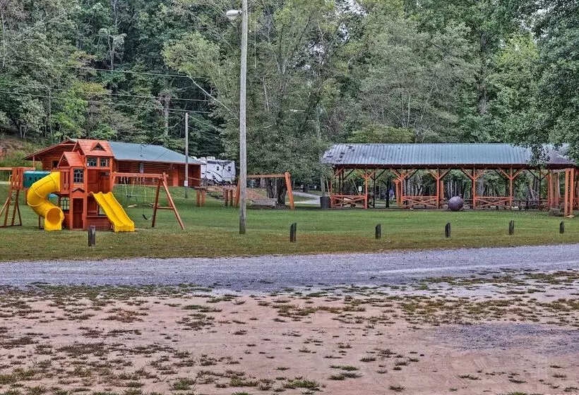 Lightning Bug Lodge At Coosawattee River Resort!