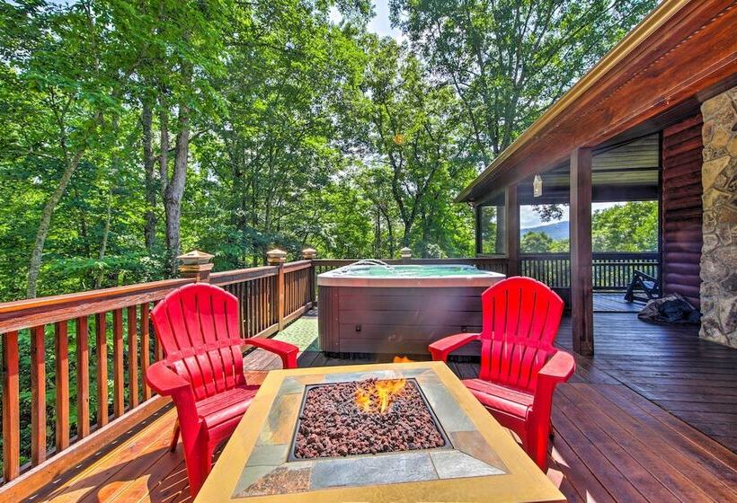 Mineral Bluff Cabin W/ Hot Tub + Game Room!