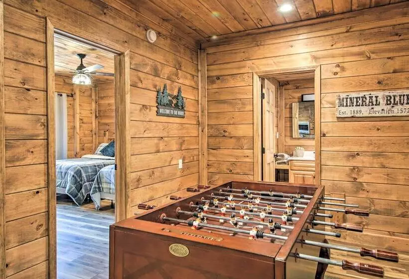 Mineral Bluff Cabin W/ Hot Tub + Game Room!