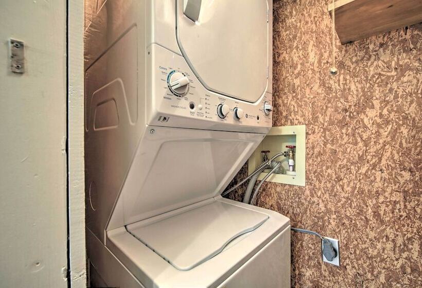 Pet Friendly Ellijay Cabin In The Woods On 1 Acre!