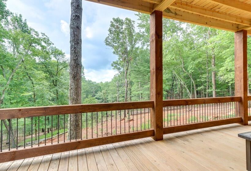Morganton Cabin W/ Mountain View + Game Room!