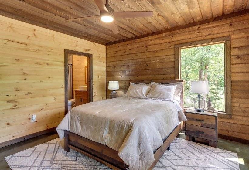 Morganton Cabin W/ Mountain View + Game Room!