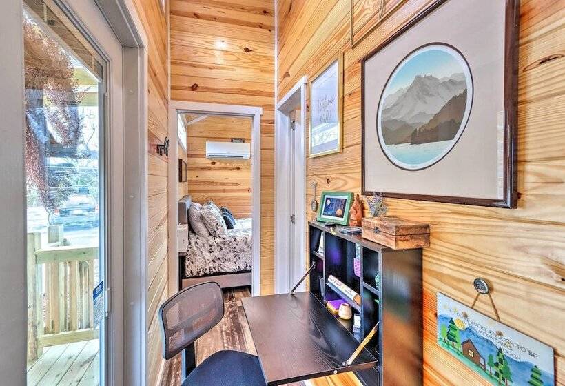 Newly Built Morganton Tiny Home W/ Deck!