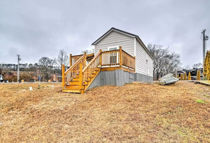 Newly Built Morganton Tiny Home W/ Deck!