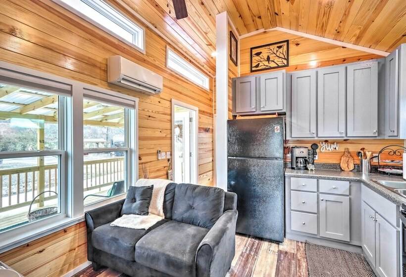 Newly Built Morganton Tiny Home W/ Deck!