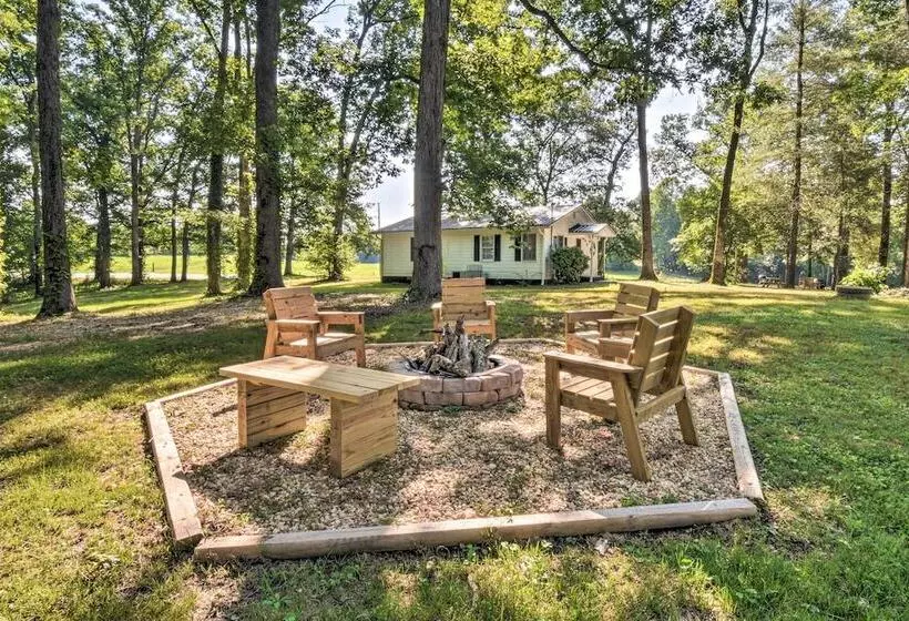 Owl S Hideaway In Cleveland W/ 2 Fire Pits!