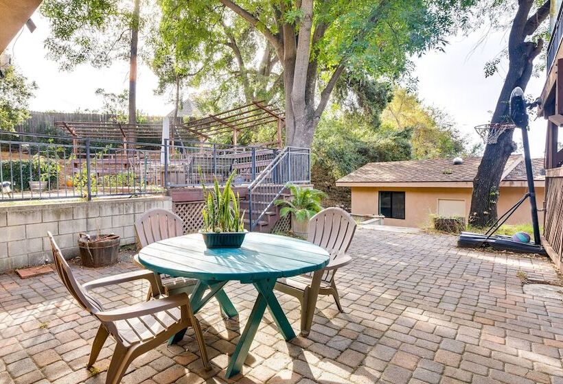 Peaceful Pasadena Retreat W/ Patio Near Trails!