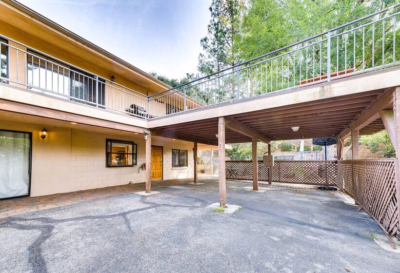 Peaceful Pasadena Retreat W/ Patio Near Trails!