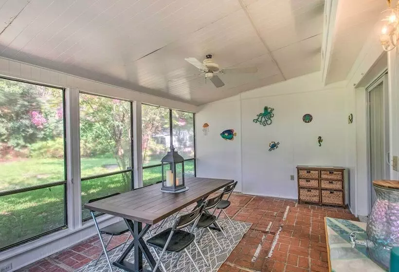 Pet Friendly Brunswick Retreat W/ Gas Grill!