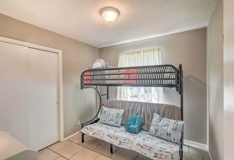 Pet Friendly Brunswick Retreat W/ Gas Grill!