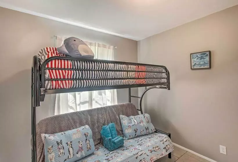 Pet Friendly Brunswick Retreat W/ Gas Grill!