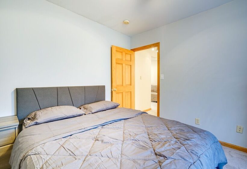 Pet Friendly New Egypt Home W/ Patio + Grill