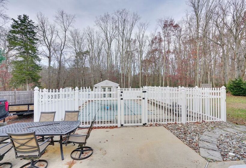 Pet Friendly New Egypt Home W/ Patio + Grill