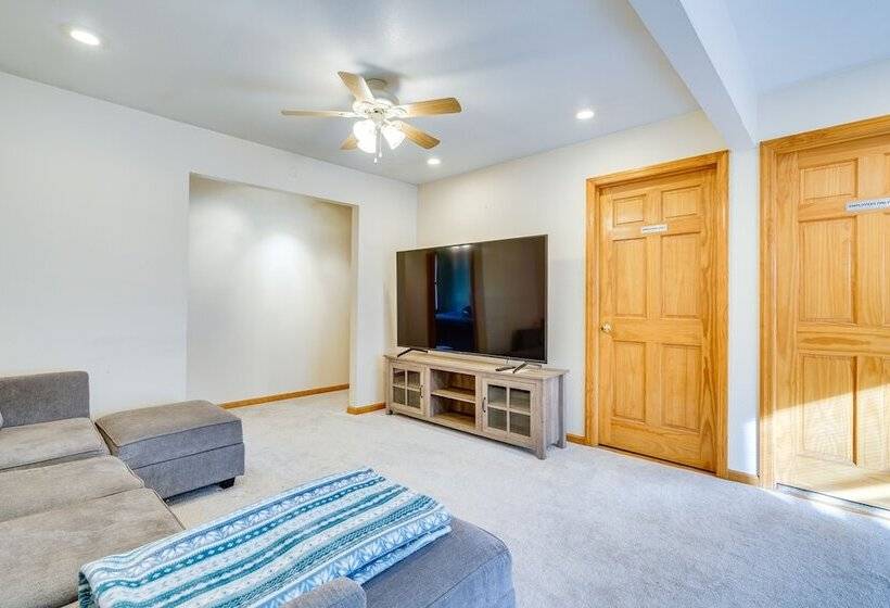 Pet Friendly New Egypt Home W/ Patio + Grill