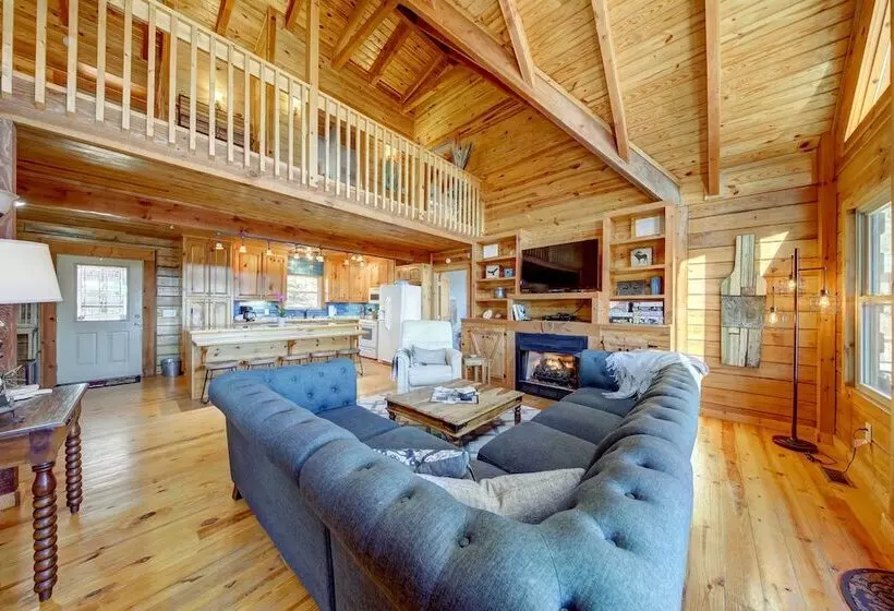 Owl S Nest  Pet Friendly Cabin W/ Private Hot Tub