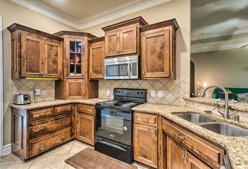 Pet Friendly Valdosta Home W/ Grill!