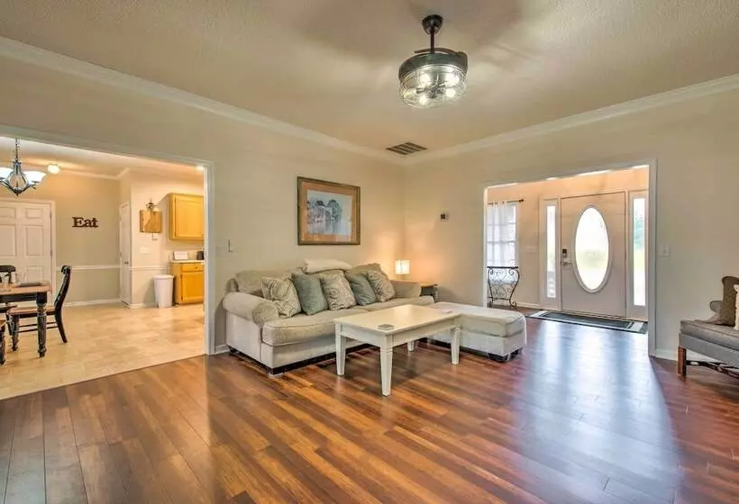 Ranch Home W/ Front Porch On Etowah River!