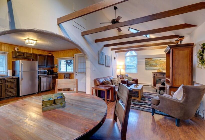 Rustic Log Cabin W/ Studio ~ 5 Mi To Pikes Peak!