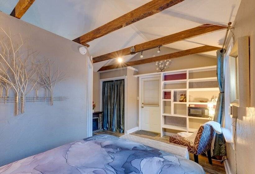 Rustic Log Cabin W/ Studio ~ 5 Mi To Pikes Peak!