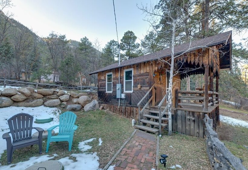 Rustic Log Cabin W/ Studio ~ 5 Mi To Pikes Peak!