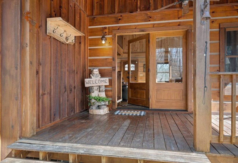 Secluded Blue Ridge Mtn Retreat W/ Indoor Hot Tub