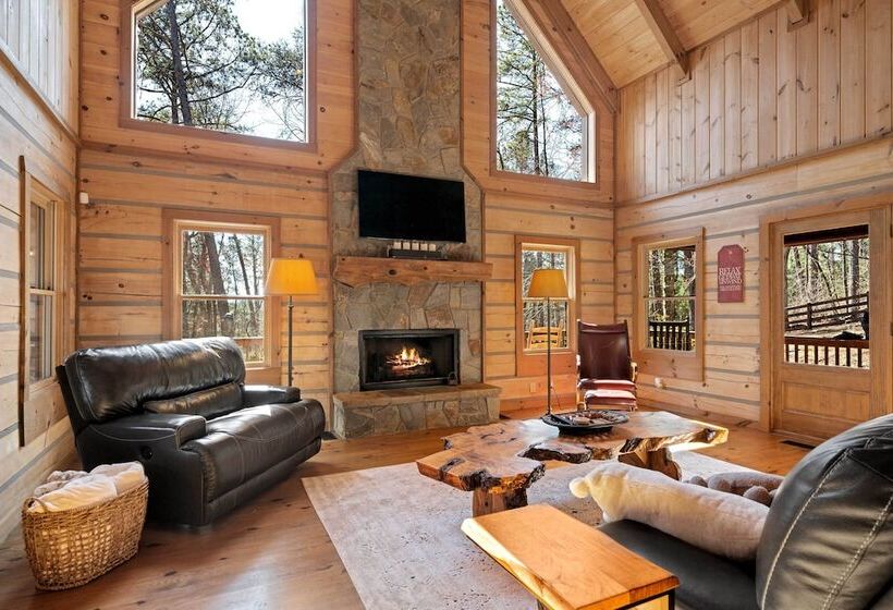 Secluded Blue Ridge Mtn Retreat W/ Indoor Hot Tub