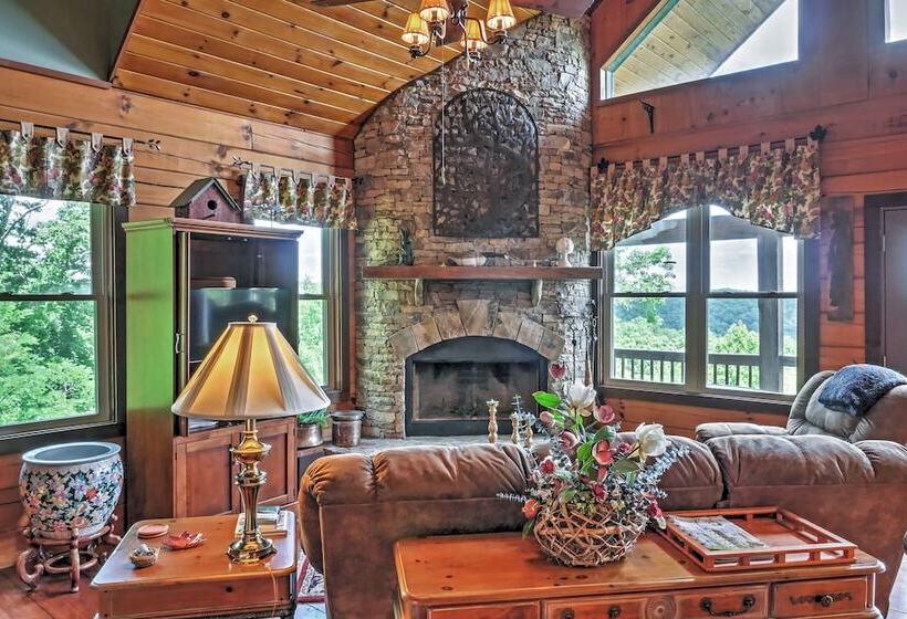 Secluded Morganton Cabin W/ Wooded Views & Hot Tub