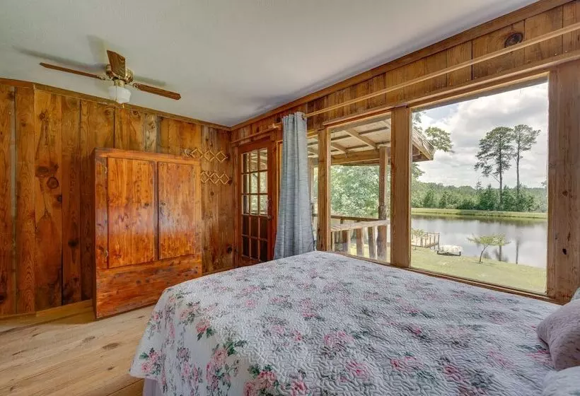 Spacious Buena Vista Cabin W/ Lake Views & Deck