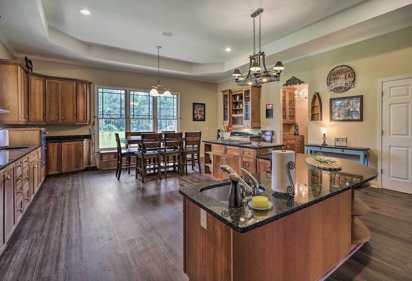 Spacious Elko Home   6 Mi To Georgia Fairgrounds!