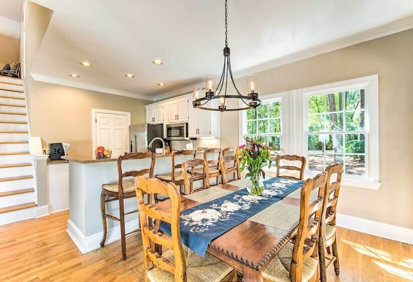 Stunning Lake Oconee Retreat W/ Pool Access!