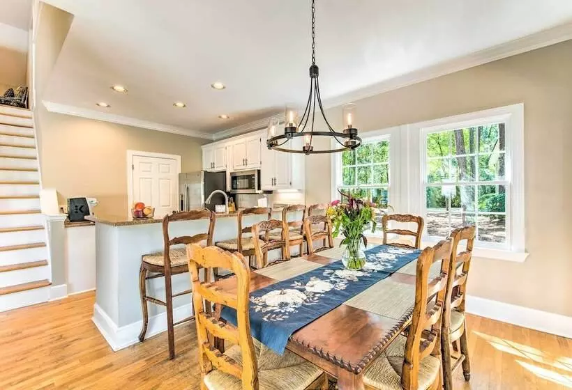 Stunning Lake Oconee Retreat W/ Pool Access!