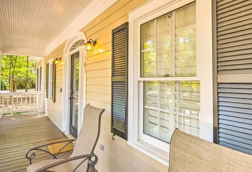 Stunning Lake Oconee Retreat W/ Pool Access!