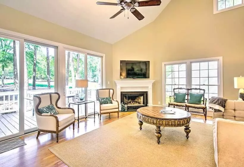 Stunning Lake Oconee Retreat W/ Pool Access!